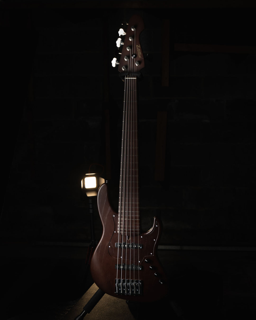 Atelier Z Beta6 ALL Walnut 2025