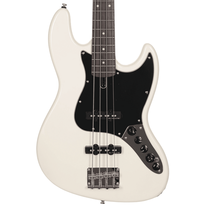 Sire V3 Antique White (2nd Gen) - Bajo Eléctrico | Si me hubiesen mostrado los bajos Sire guiándonos solamente por el precio, habría tenido muchas dudas sobre qué tan buenos serían. Afortunadamente, tuve la oportunidad de ver uno y tocarlo sin saber cuánt