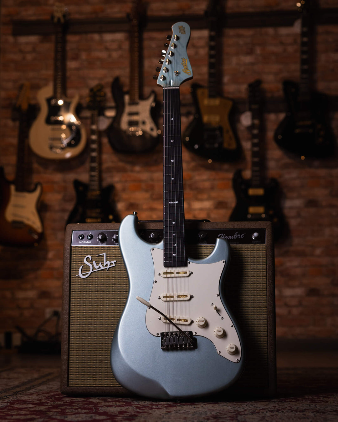 Baum Celestor Ocean Mist - Guitarra Eléctrica | La Guitarra Celestor es nuestro modelo lleno de características hechas por Baum presentados en nuestro diseño danés hecho para guitarristas de todo el mundo. Está inspirado en el sonido que nos hizo enamorar