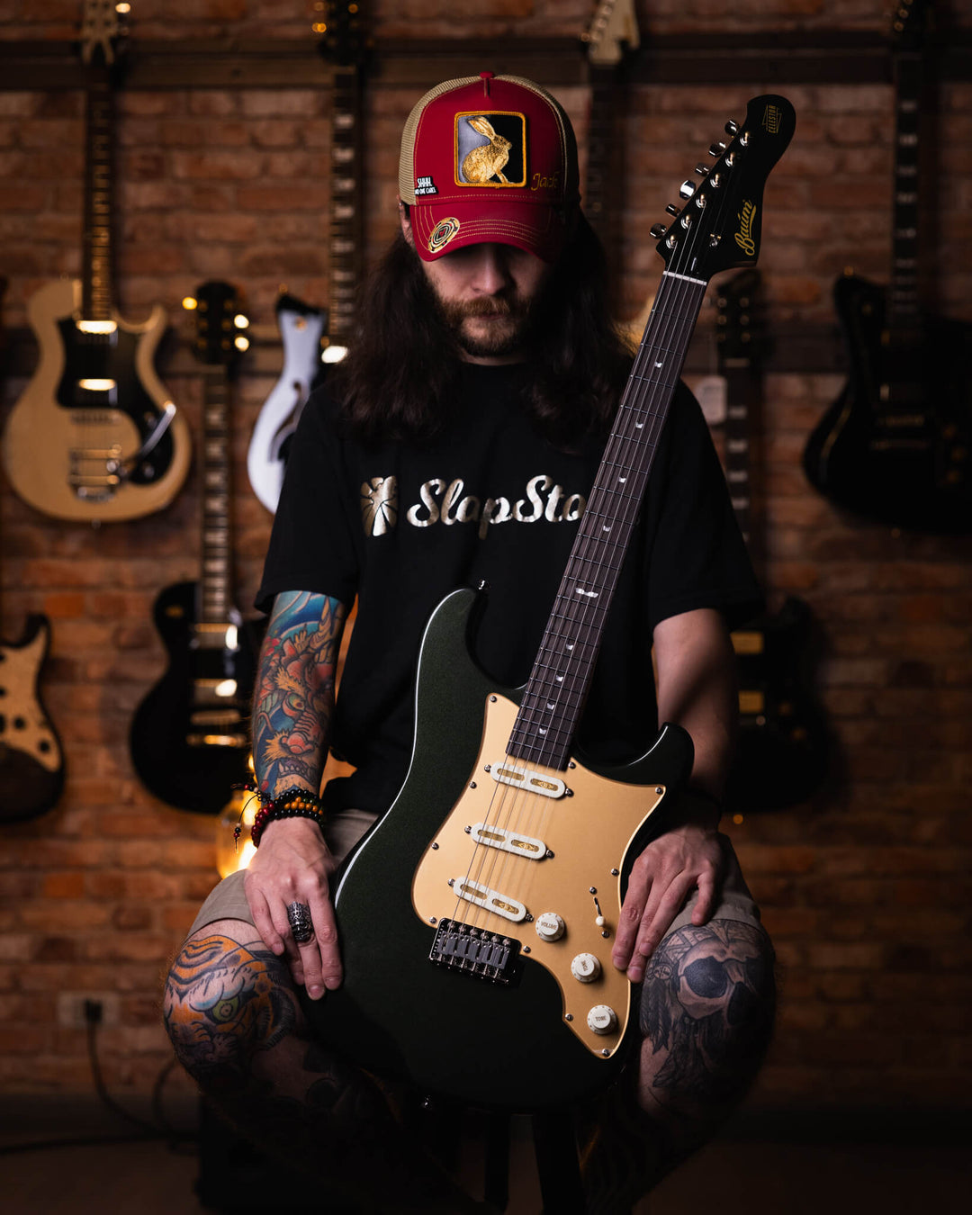 Baum Celestor Deep Forest - Guitarra Eléctrica | La Guitarra Celestor es nuestro modelo lleno de características hechas por Baum presentados en nuestro diseño danés hecho para guitarristas de todo el mundo. Está inspirado en el sonido que nos hizo enamora