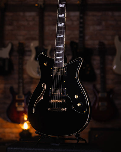Baum Revolt Pure Black - Guitarra Eléctrica