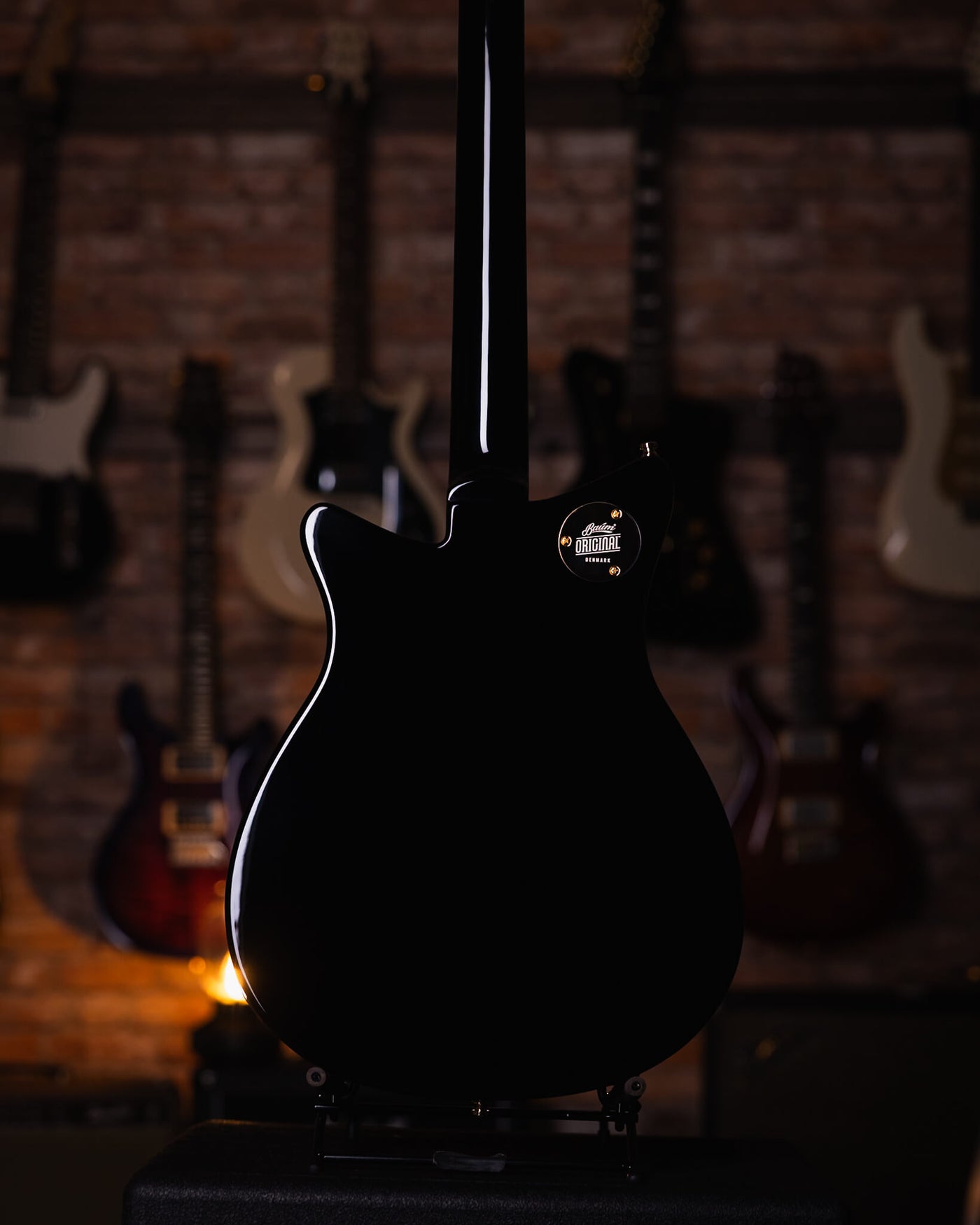 Baum Revolt Pure Black - Guitarra Eléctrica