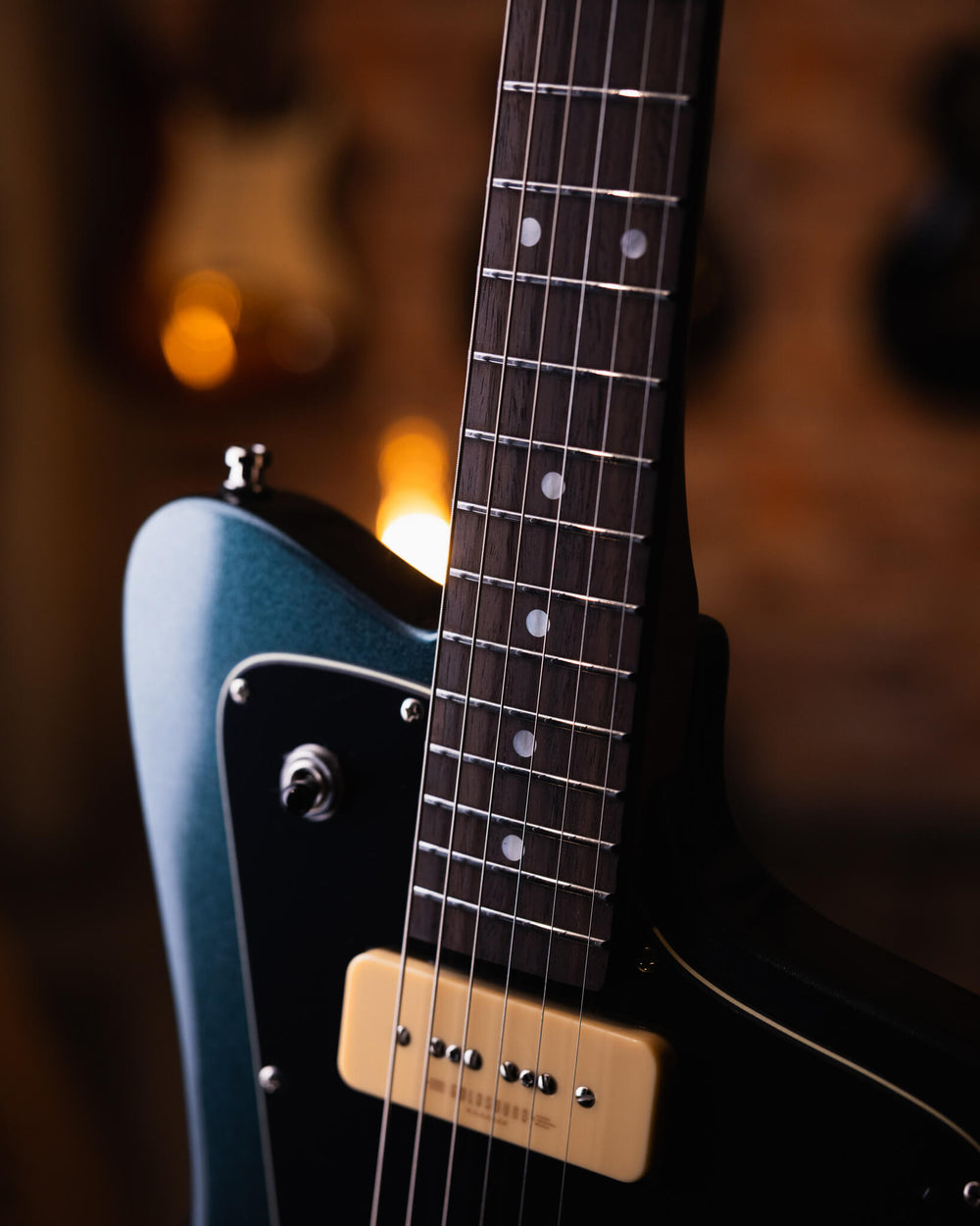 Baum Wingman Vega Glacier Blue - Guitarra Eléctrica | La nueva edición de Wingman VEGA 2024 ya está aquí. Tu Wingman esencial ahora es aún más versátil y poderoso. Una guitarra más fuerte, más expresiva y más dinámica. Un tono más fuerte. Sostenimiento só