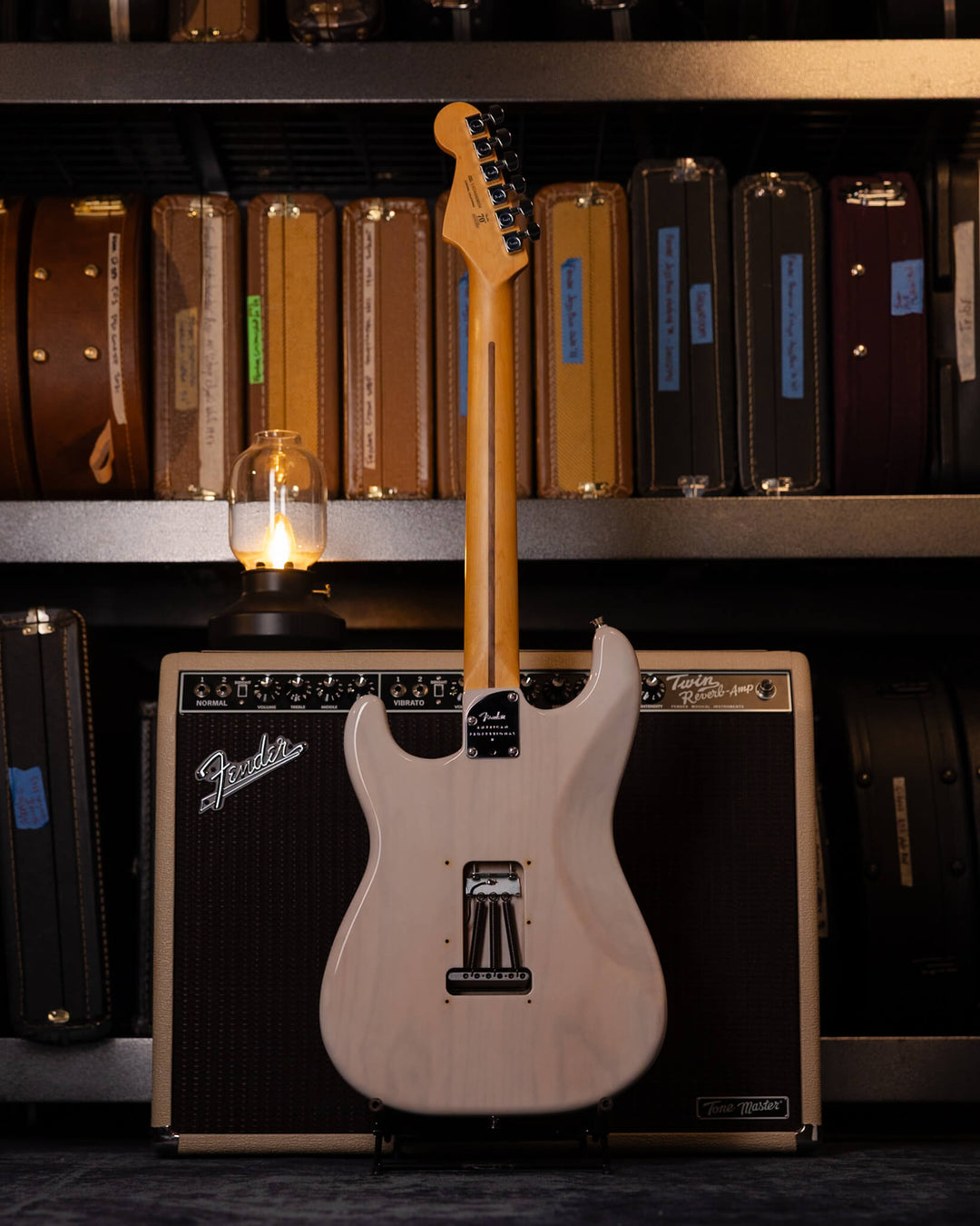 Fender American Professional II Stratocaster® Thinline White Blonde 2024