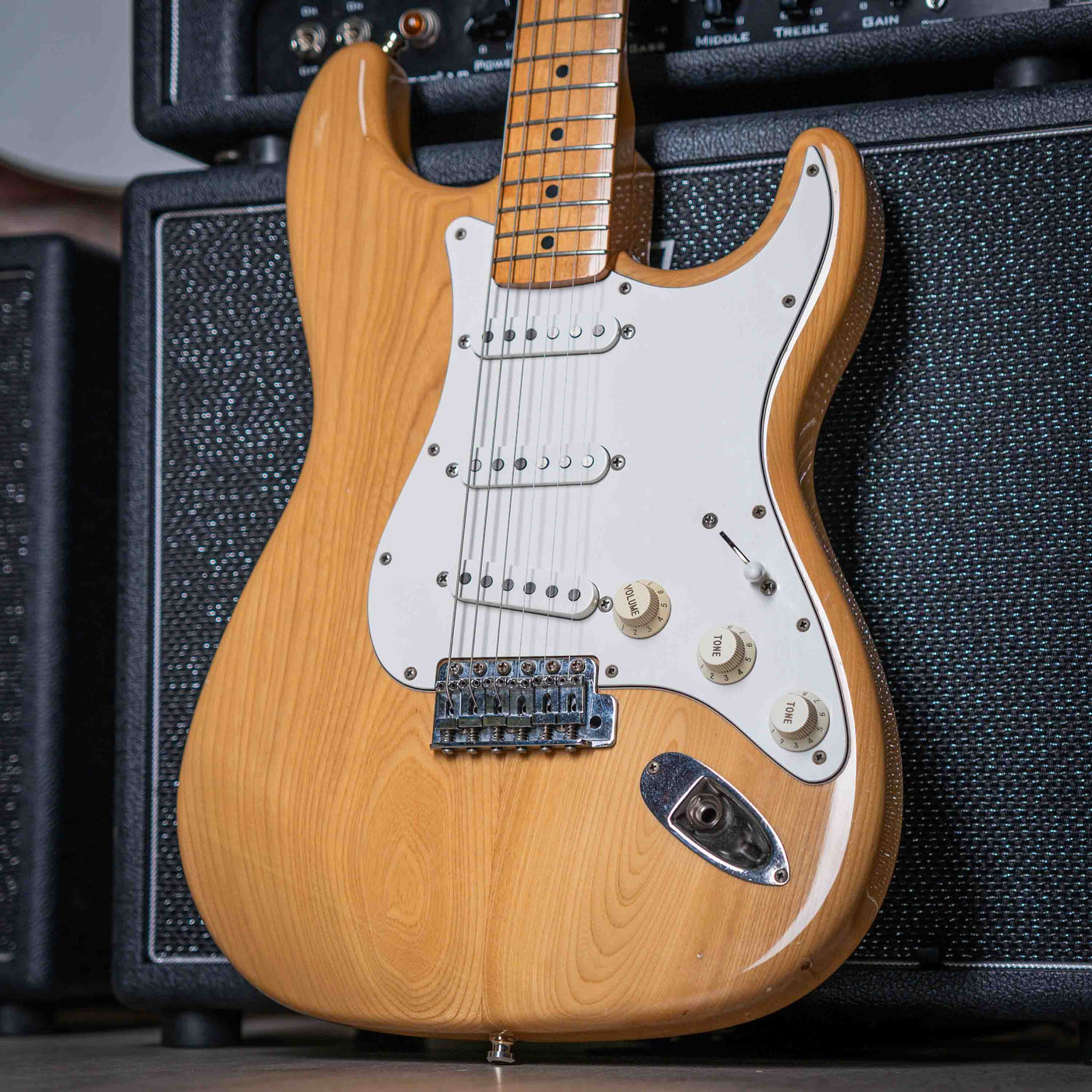 Fender Stratocaster MIJ Traditional 70s - Guitarra Eléctrica