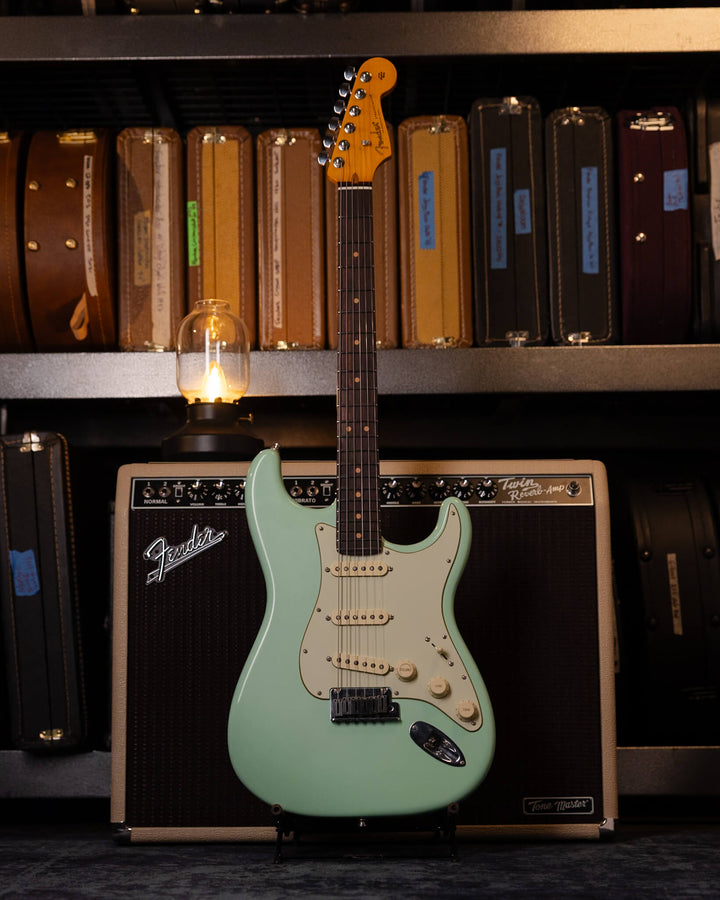 Fender Stratocaster American Ultra Luxe Vintage '60s Surf Green 2025