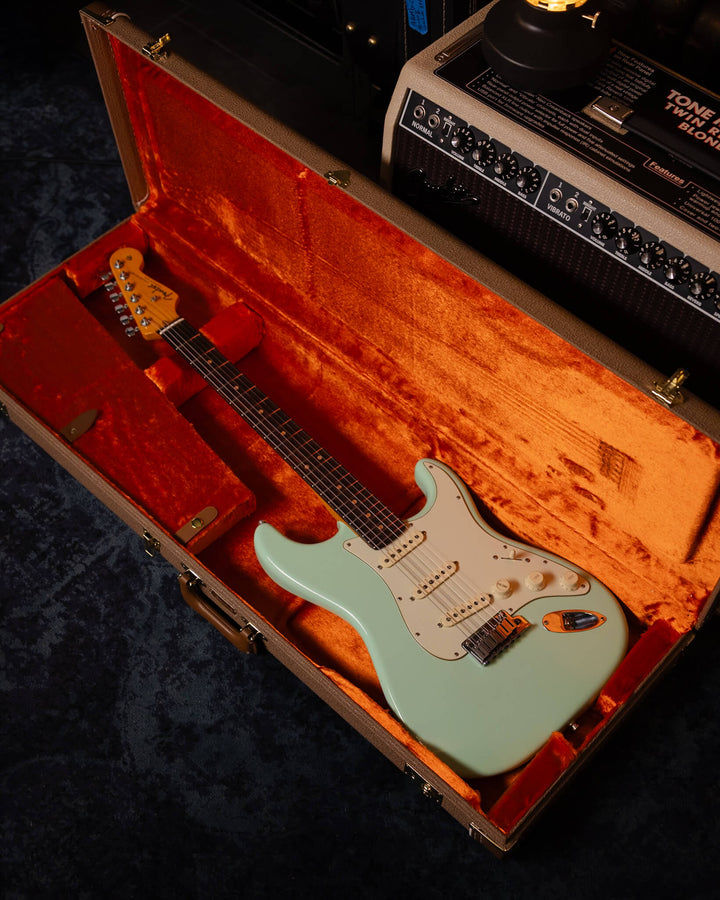 Fender Stratocaster American Ultra Luxe Vintage '60s Surf Green 2025