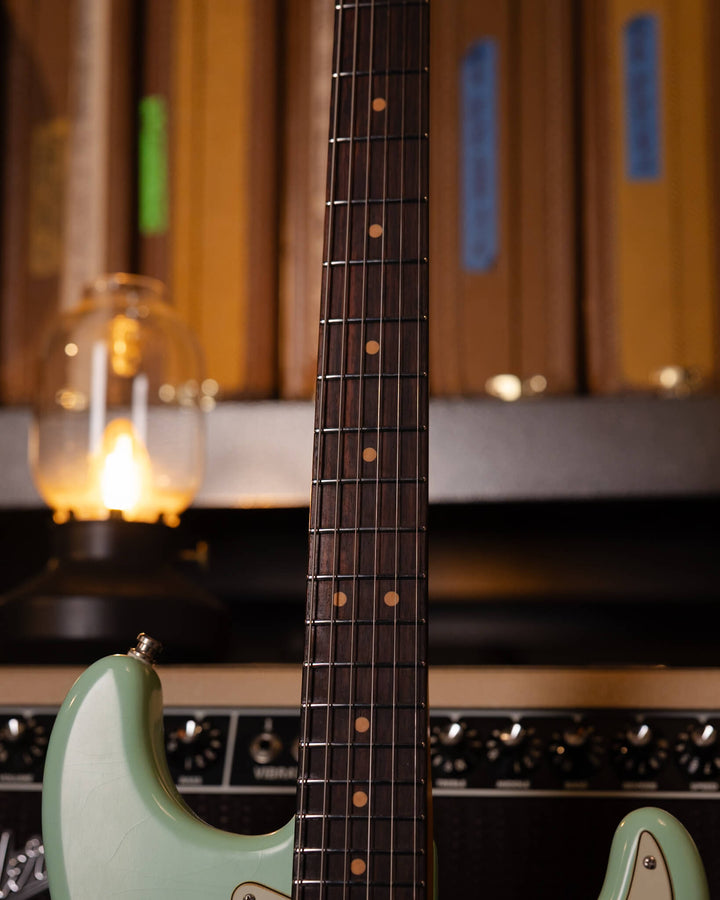 Fender Stratocaster American Ultra Luxe Vintage '60s Surf Green 2025