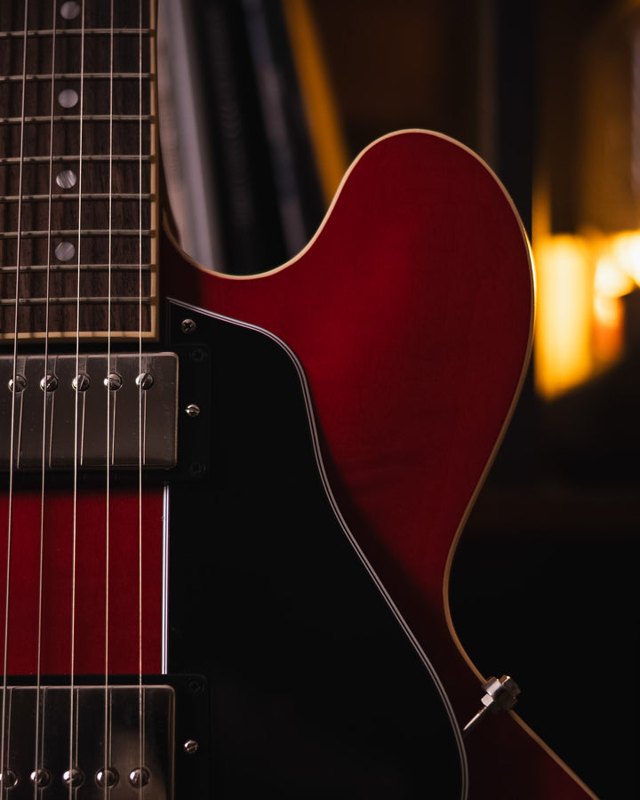 Gibson ES-335 Cherry Red Satin 2026 - Guitarra Eléctrica