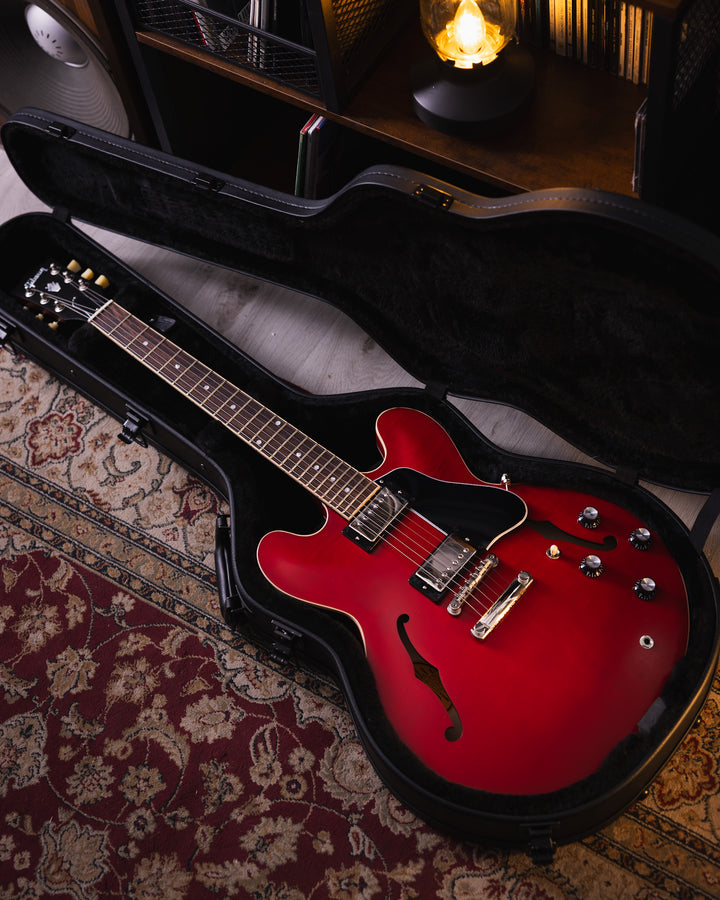 Gibson ES-335 Cherry Red Satin 2026 - Guitarra Eléctrica