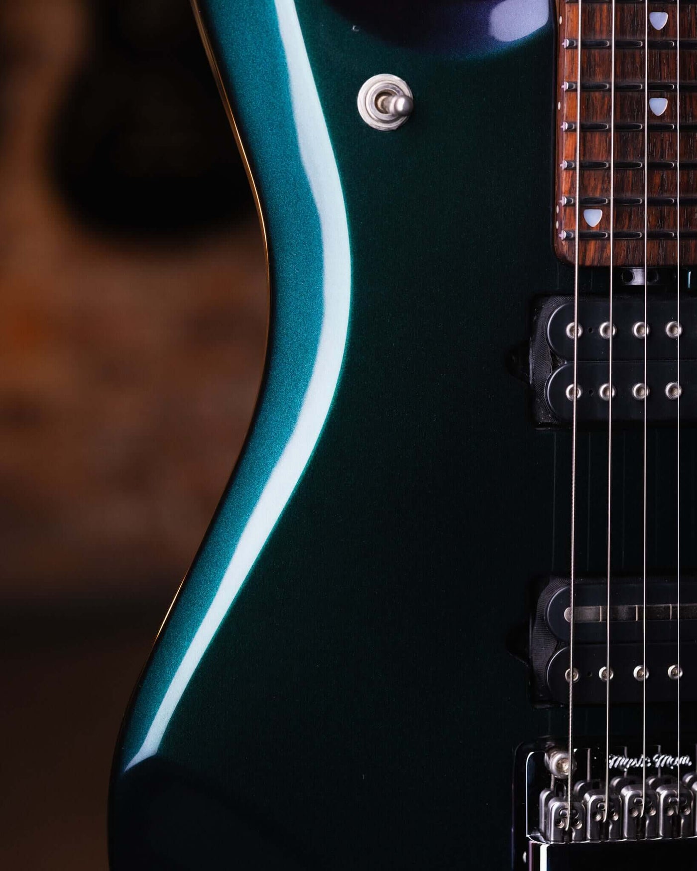 Musicman JP6 Ball Family Reserve Mystic Dream 2009 - Guitarra Eléctrica | Estamos francamente emocionados de que hayan llegado las últimas ofertas de Ball Family Reserve. Para aquellos que no están familiarizados, Ball Family Reserve es una línea de guita