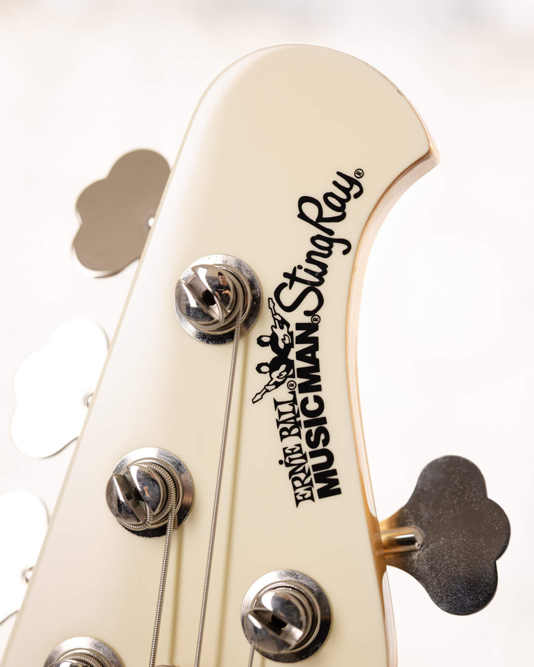 MusicMan StingRay 4H White 2004