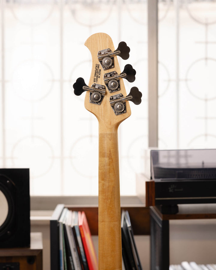 MusicMan StingRay 4H White 2004