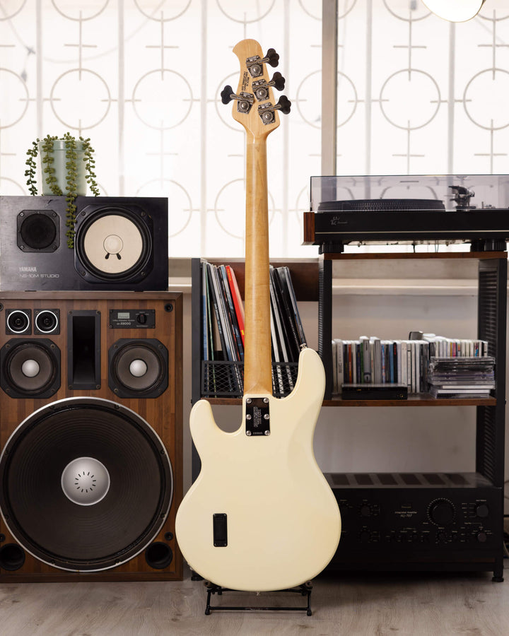 MusicMan StingRay 4H White 2004