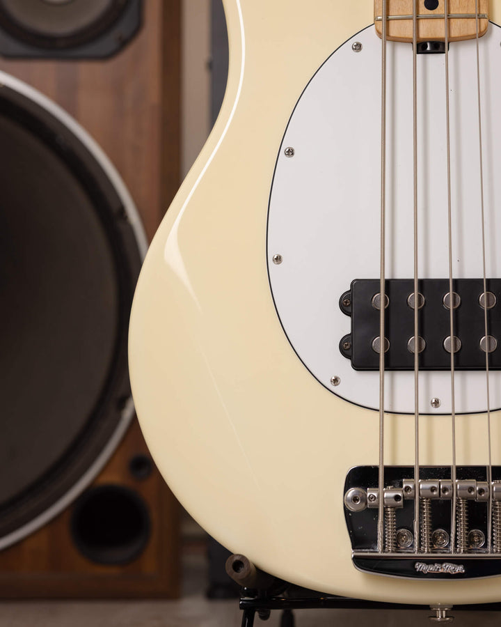 MusicMan StingRay 4H White 2004