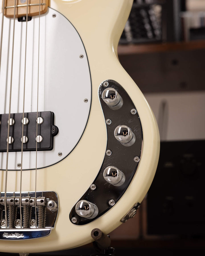 MusicMan StingRay 4H White 2004