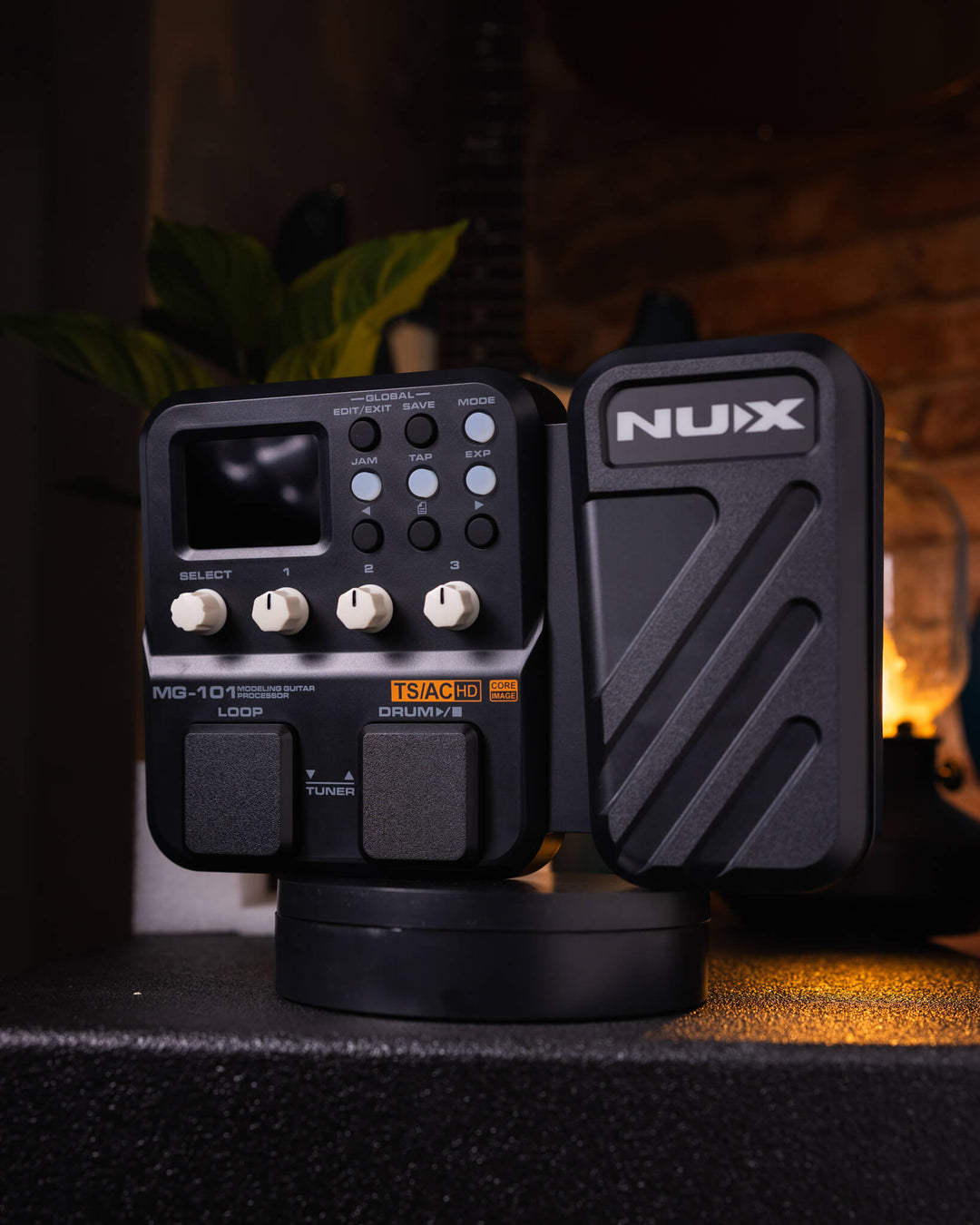 Nux MG101 - Pedalera Multiefecto para Guitarra