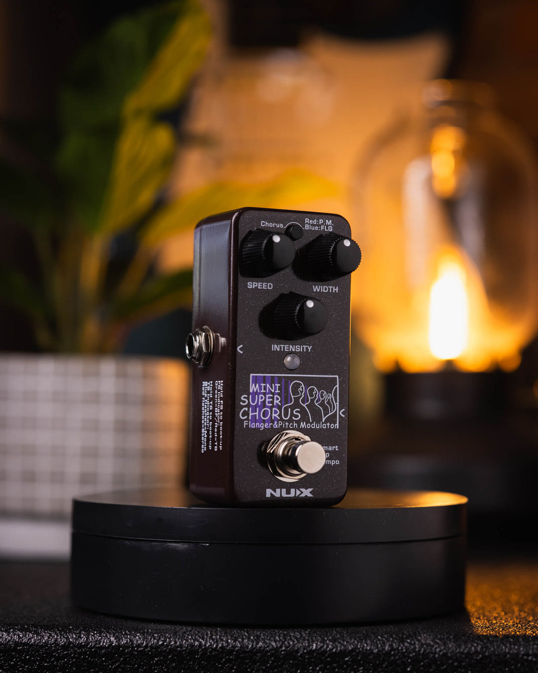 Nux NCH-5 Chorus, Flanger y Pitch - Pedal de guitarra