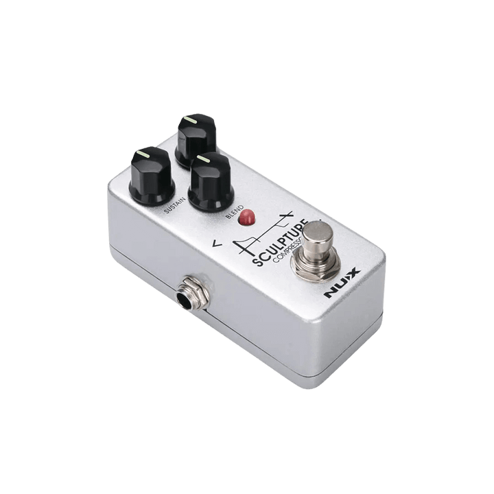 Nux Sculpture NCP-2 (Compresor) - Pedal de guitarra | Descubre el pedal NUX Sculpture Compressor (NCP-2), tu aliado para conseguir un nivel de salida de volumen consistente y afilar las señales en sus bordes superior e inferior. Al tocar la guitarra, limp