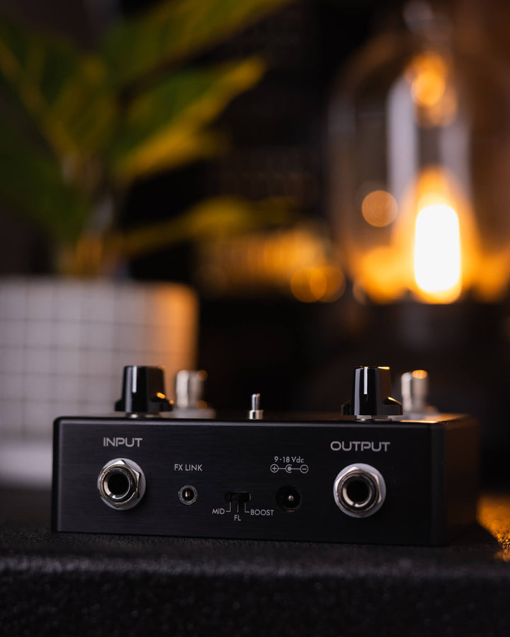 Suhr Koko Boost - Pedal de Guitarra