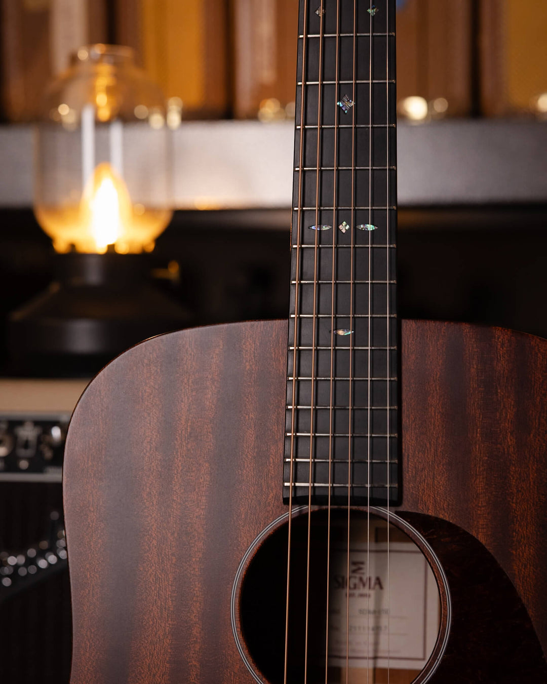 Sigma SDM-15E Solid Mahogany - Guitarra Electroacústica