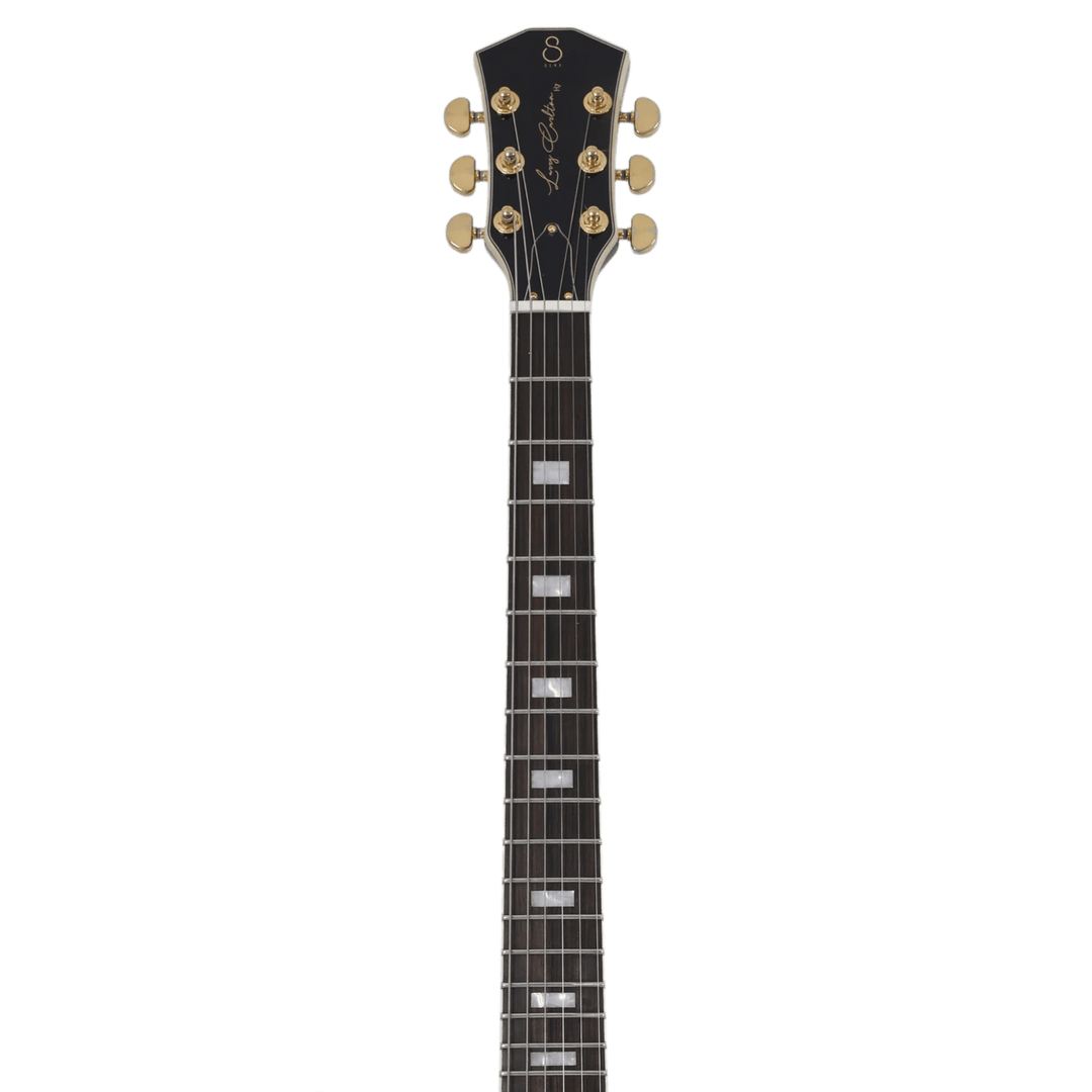 Sire H7 T Black - Guitarra Eléctrica | La Guitarra Sire H7 fue diseñada según las especificaciones y preferencias exactas de su homónimo. Este modelo incorpora una unidad de trémolo al H7, atendiendo a aquellos que necesitan ese efecto en el popular sonid