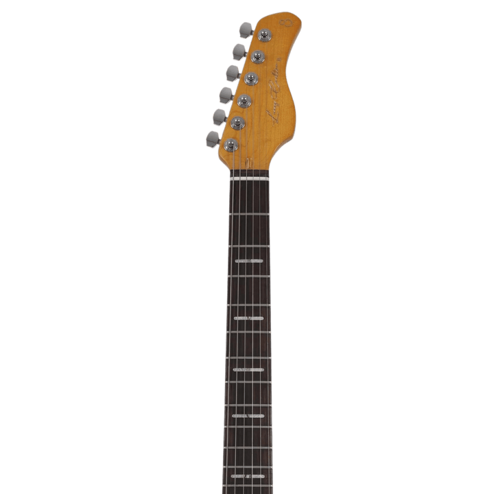 Sire J3 Vintage White - Guitarra eléctrica | Un modelo inaugural en la serie J que encarna la vibra clásica y vintage. El J3 presenta un cuerpo de Nato y un conjunto tradicional de pastillas single. Es una buena elección para aquellos que buscan un modelo