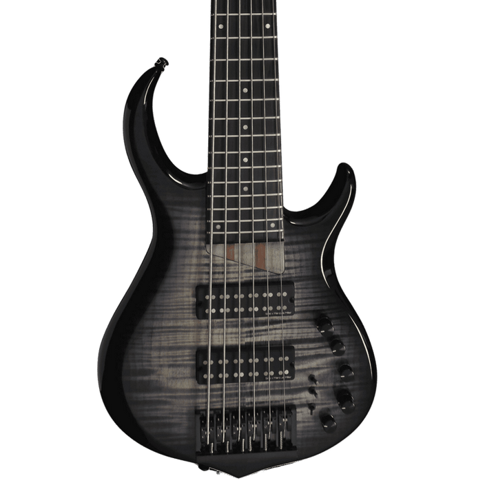 Sire M7-6 Transparent Black (2nd Gen) - Bajo Eléctrico | Si me hubiesen mostrado los bajos Sire guiándonos solamente por el precio, habría tenido muchas dudas sobre qué tan buenos serían. Afortunadamente, tuve la oportunidad de ver uno y tocarlo sin saber