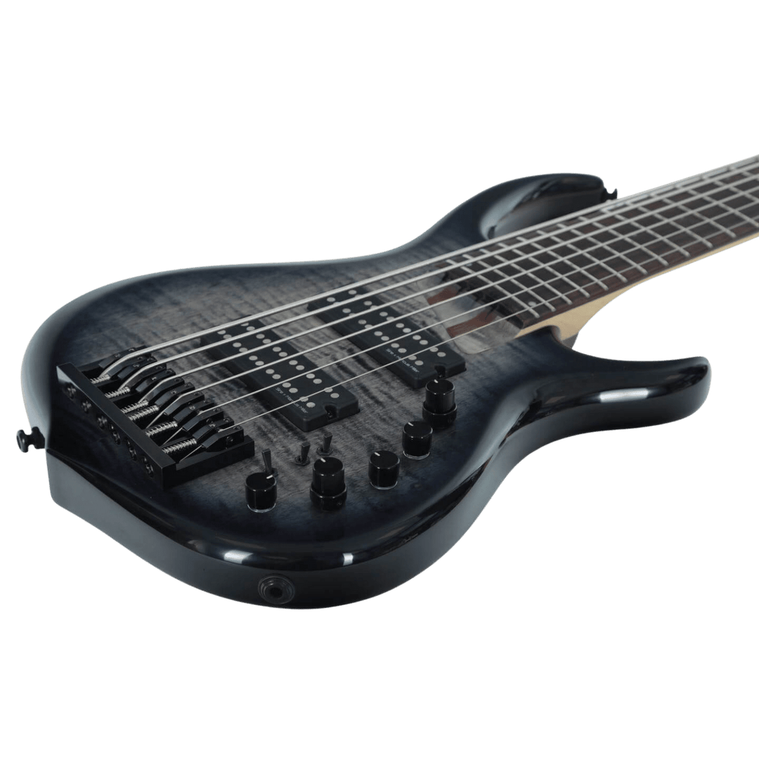 Sire M7-6 Transparent Black (2nd Gen) - Bajo Eléctrico | Si me hubiesen mostrado los bajos Sire guiándonos solamente por el precio, habría tenido muchas dudas sobre qué tan buenos serían. Afortunadamente, tuve la oportunidad de ver uno y tocarlo sin saber