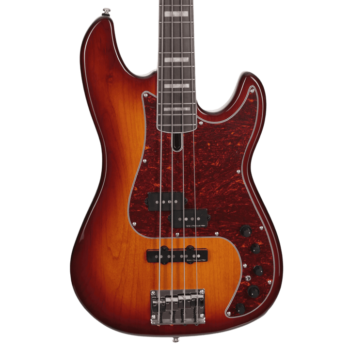 Sire P7 Alder Tobacco Sunburst (2nd Gen) - Bajo Eléctrico | Si me hubiesen mostrado los bajos Sire guiándonos solamente por el precio, habría tenido muchas dudas sobre qué tan buenos serían. Afortunadamente, tuve la oportunidad de ver uno y tocarlo sin sa