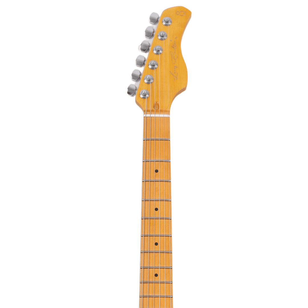 Sire S5 Surf Green Metallic - Guitarra Eléctrica | S5 es la nueva incorporación a la serie S, construida con un cuerpo de aliso norteamericano y un mástil de arce. El modelo S5 está configurado con una electrónica y hardware tradicionales que garantizan l