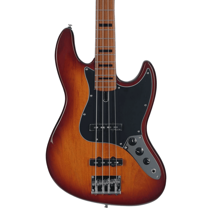 Sire V5 Tobacco Sunburst (2nd Gen) - Bajo Eléctrico | Si me hubiesen mostrado los bajos Sire guiándonos solamente por el precio, habría tenido muchas dudas sobre qué tan buenos serían. Afortunadamente, tuve la oportunidad de ver uno y tocarlo sin saber cu