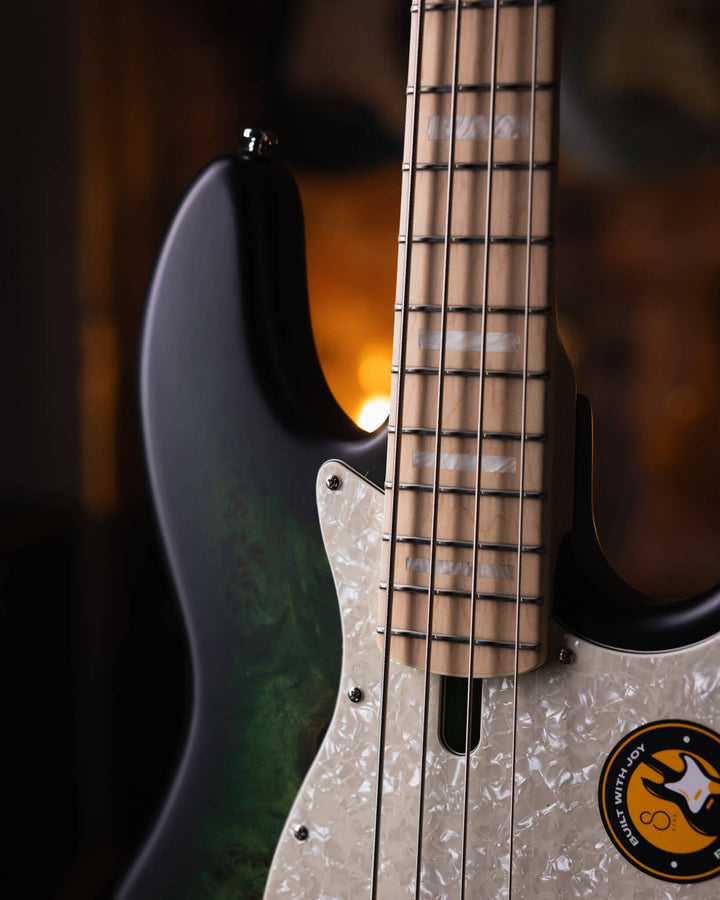 Sire V7 Ash Reissue Transparent Green Poplar Burl Satin (2nd Gen) - Bajo Eléctrico