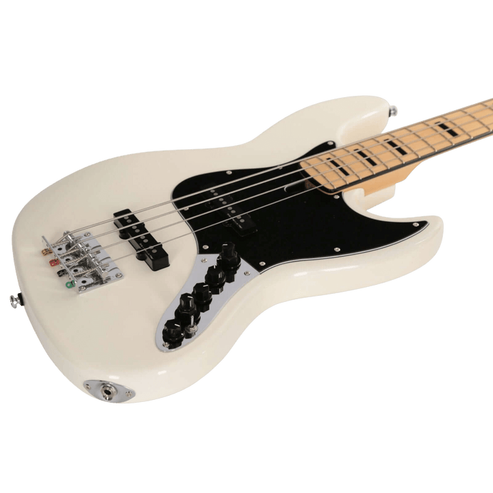 Sire V7 Vintage Alder Antique White (2nd Gen) - Bajo Eléctrico | Si me hubiesen mostrado los bajos Sire guiándonos solamente por el precio, habría tenido muchas dudas sobre qué tan buenos serían. Afortunadamente, tuve la oportunidad de ver uno y tocarlo s