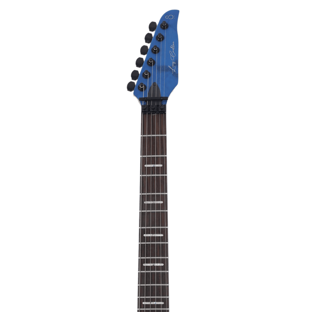 Sire X5 Transparent Blue Satin - Guitarra Eléctrica | La primera presentación de Sire de una potente máquina de sonido compuesta por dos humbuckers de alta salida y el puente Floyd Rose, que realmente define este instrumento. Es una excelente elección par