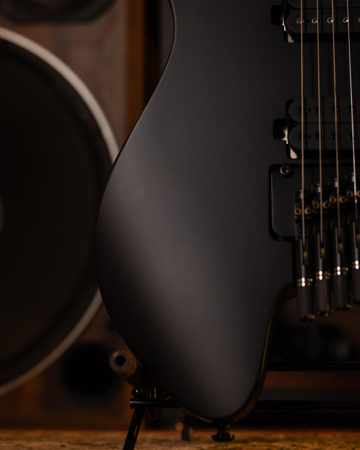 Sire X6 Headless Black Satin -  Guitarra Eléctrica