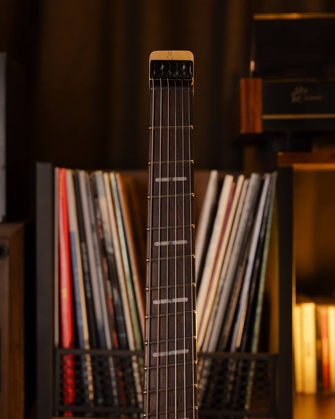 Sire X6 Headless Black Satin -  Guitarra Eléctrica