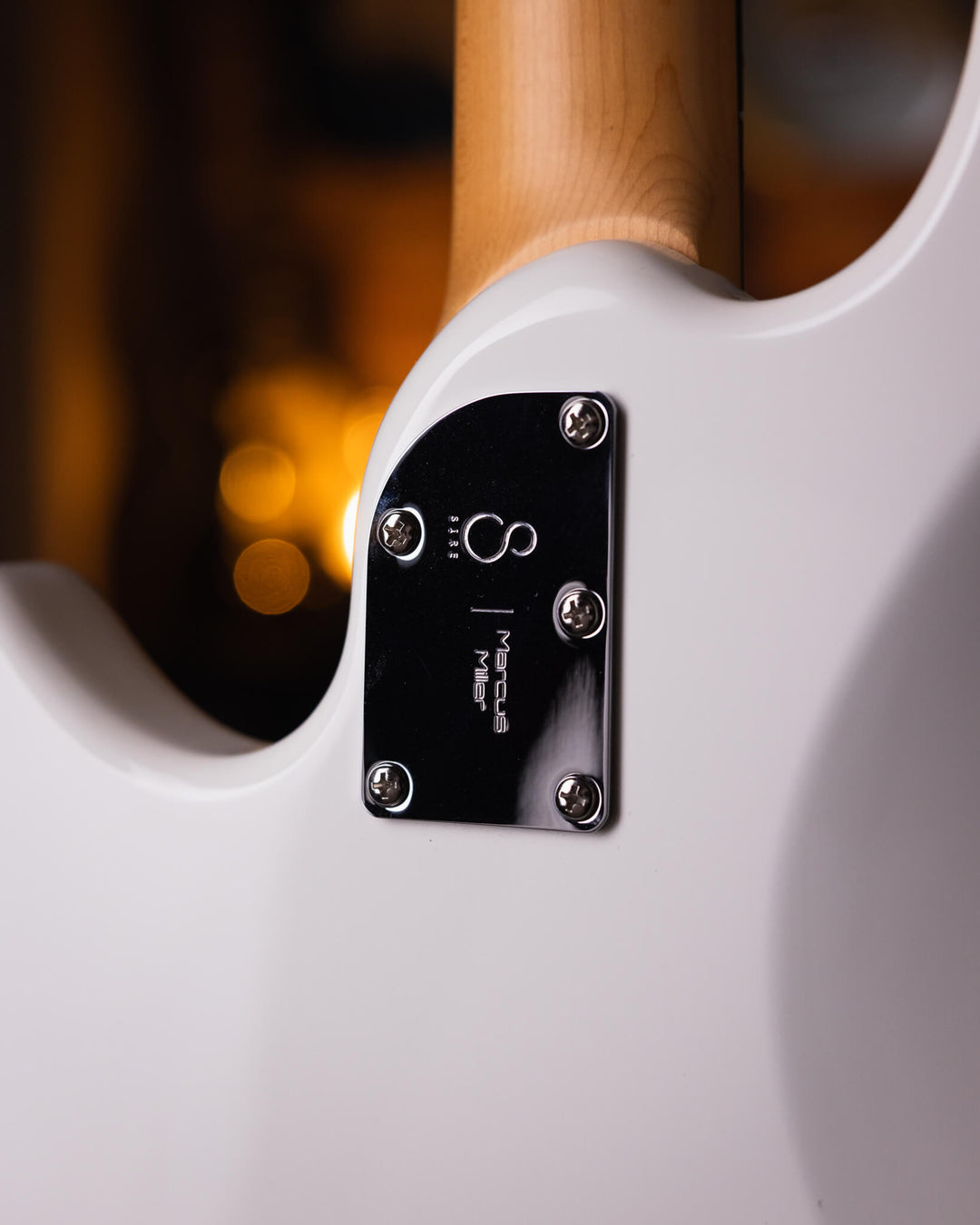 Sire Z7 Antique White - Bajo Eléctrico