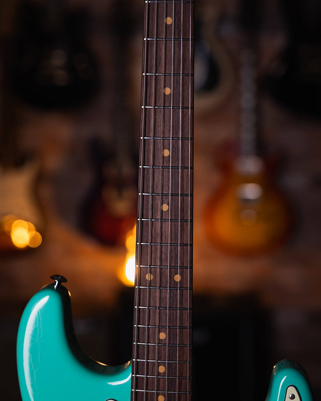 Suhr Classic S Vintage Limited Edition Seafoam Green - Guitarra Eléctrica | Presentamos la Suhr Classic S Vintage. En Suhr Guitars, siempre nos ha apasionado el encanto atemporal de los instrumentos vintage. Nuestra Classic S Vintage es la culminación de