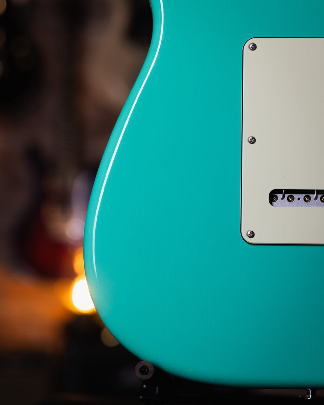 Suhr Classic S Vintage Limited Edition Seafoam Green - Guitarra Eléctrica | Presentamos la Suhr Classic S Vintage. En Suhr Guitars, siempre nos ha apasionado el encanto atemporal de los instrumentos vintage. Nuestra Classic S Vintage es la culminación de