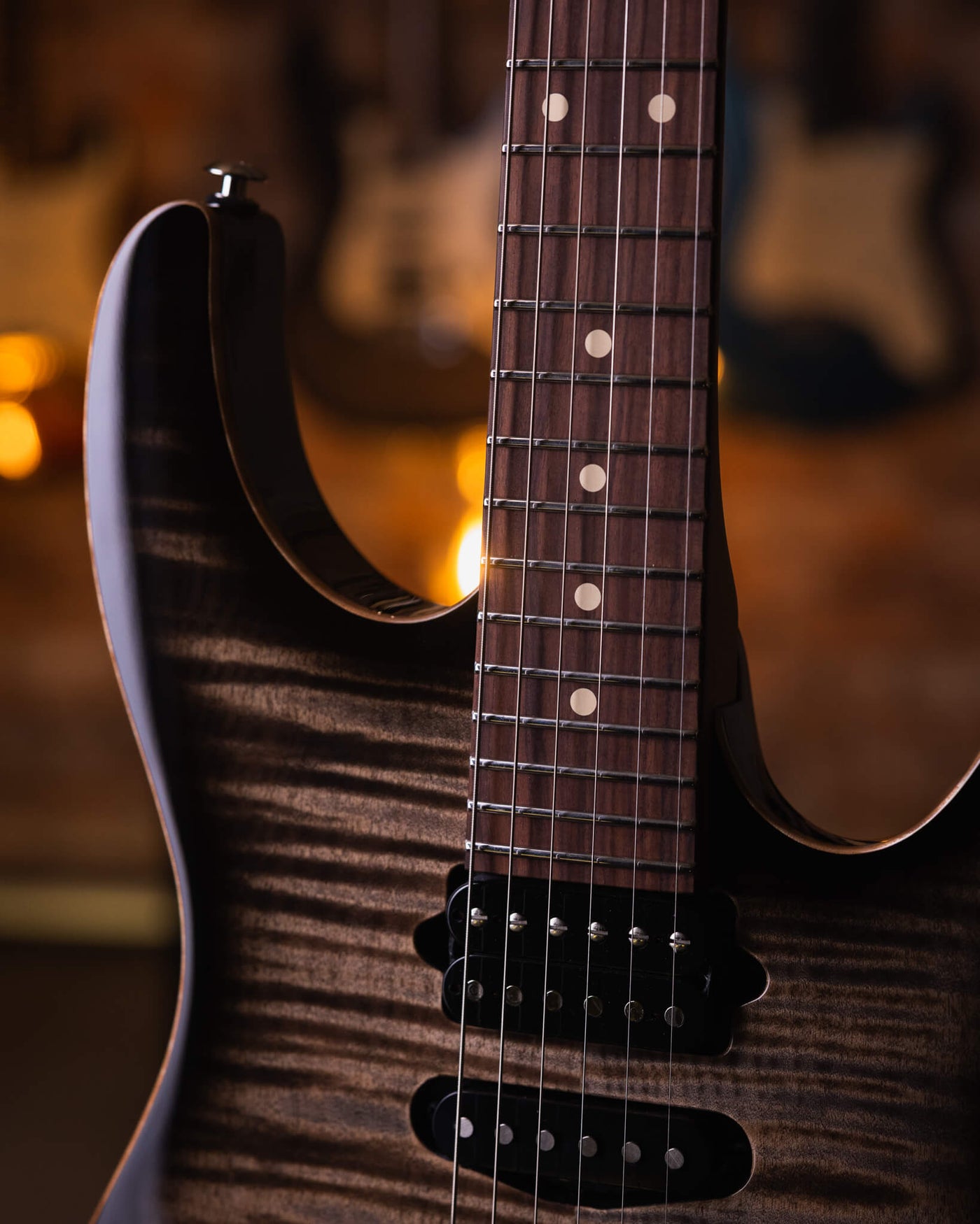 Suhr Modern Plus Trans Charcoal Burst - Guitarra Eléctrica
