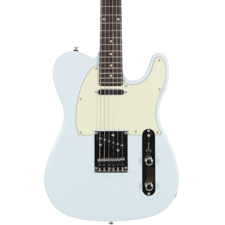 Sire T3 Sonic Blue - Guitarra Eléctrica | La guitarra eléctrica tradicional en forma de T se mejora con especificaciones electrónicas y de hardware diseñadas por Larry Carlton para adaptarse a la mayoría de los estilos de guitarra, desde el clásico hasta