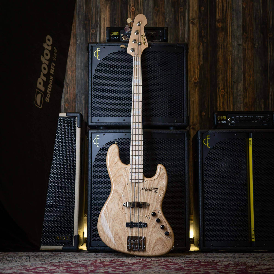 Atelier Z M-245 Natural 2023 - Bajo Eléctrico | Diseñados y construidos en Tokyo, Japón, la serie Magnitude de Atelier Z tiene un sonido característico y ortodoxo que se adapta a todos los estilos de música del en donde se pueda desempeñar jazz bass, tamb