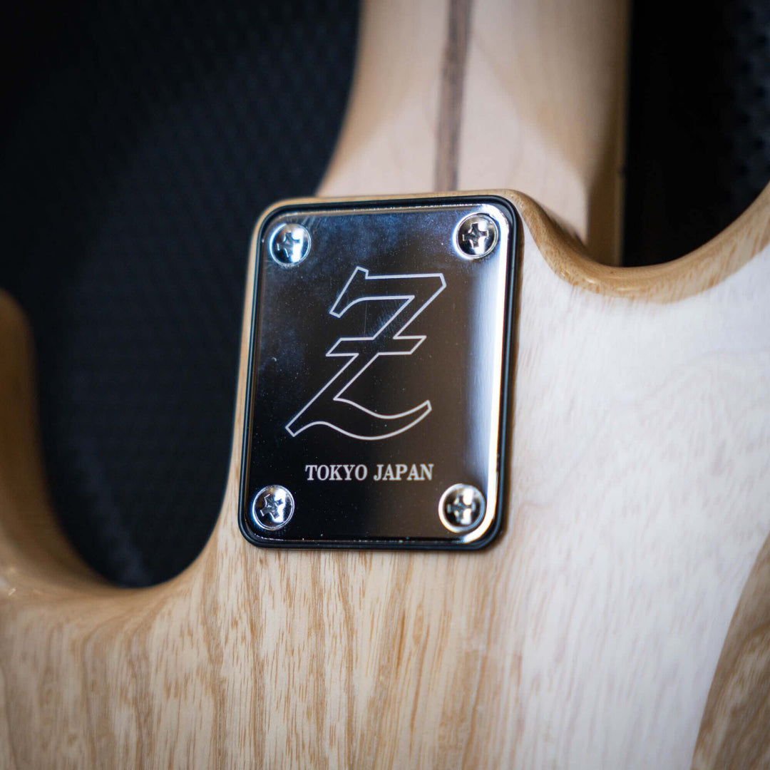 Atelier Z M-245 Natural 2023 - Bajo Eléctrico | Diseñados y construidos en Tokyo, Japón, la serie Magnitude de Atelier Z tiene un sonido característico y ortodoxo que se adapta a todos los estilos de música del en donde se pueda desempeñar jazz bass, tamb