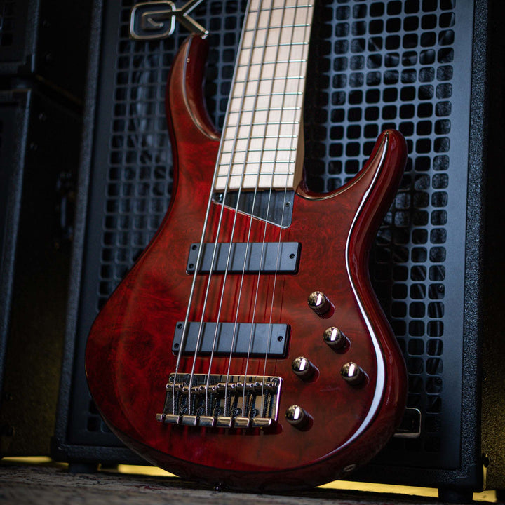 MTD Kingston Z6 Translucent Cherry Red - Bajo Eléctrico | Para el músico exigente que busca una apariencia y un sonido hechos a mano, tenemos la serie MTD Z, que incorpora muchos de los elementos de diseño superiores presentes en los instrumentos MTD Hand