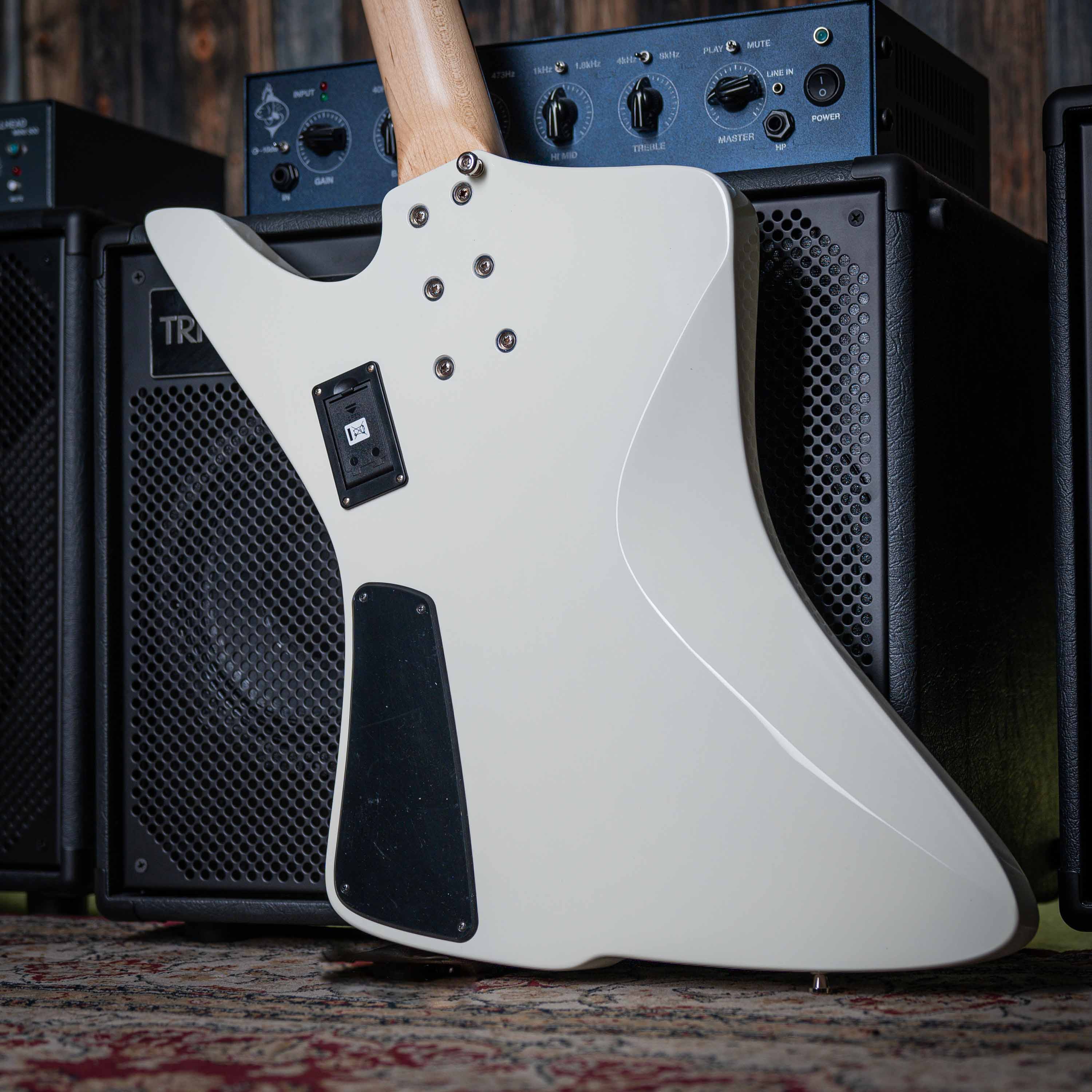 Sandberg Forty Eight Vintage White - Bajo Eléctrico | Gearhub 🌶️