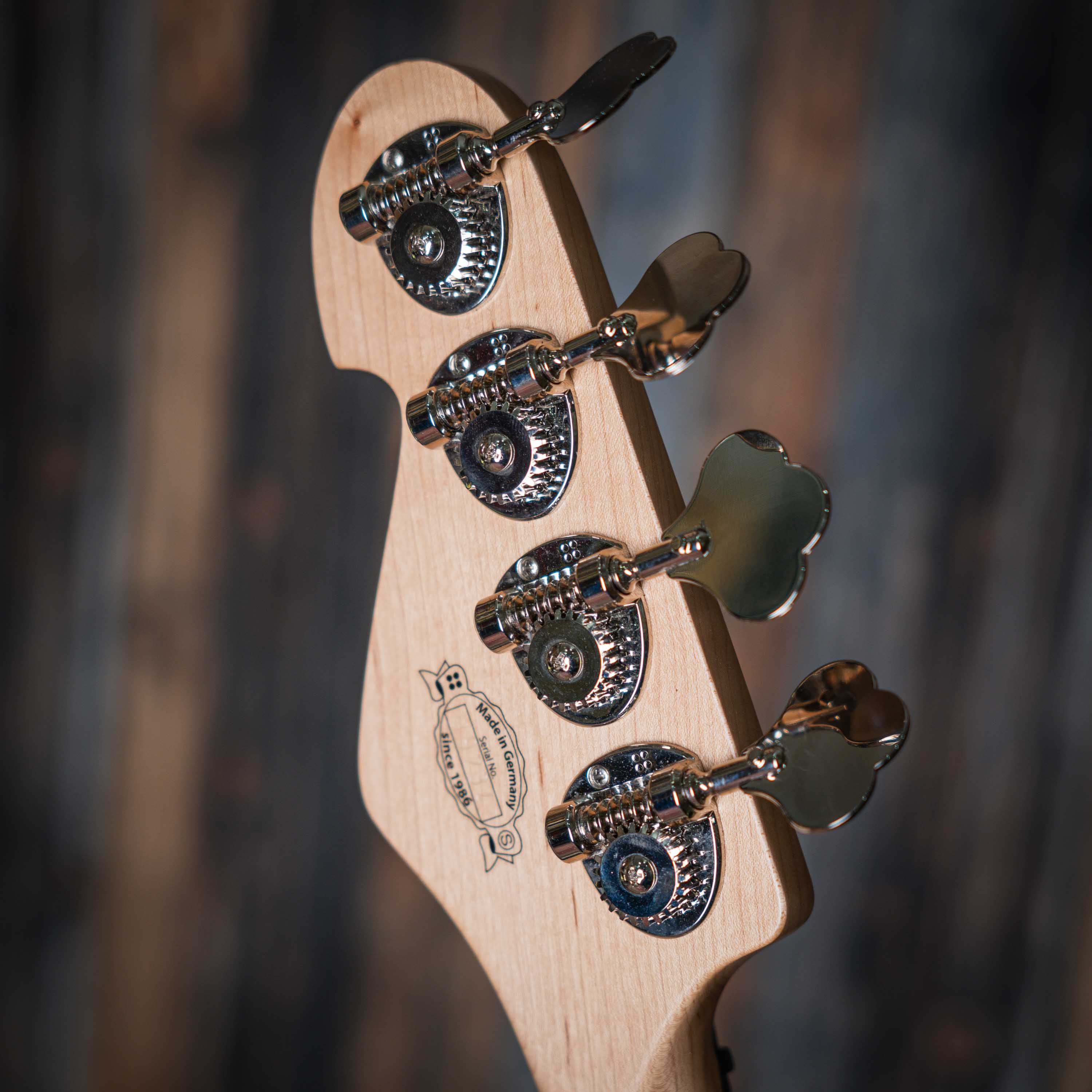 Sandberg Forty Eight Vintage White - Bajo Eléctrico | Gearhub 🌶️