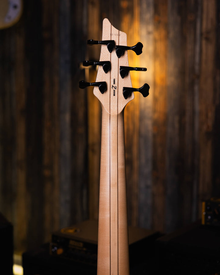 Atelier Z J-Note 6 Spalted Maple NAMM Show 2024 - Bajo Eléctrico | Cuerpo • Modelo: J-Note • Madera: Ash 2P Back • Top: Spalted Maple • Terminación: Matte, Natural Brazo • Madera: Maple• Perfil: “C”• Terminación: Matte• String Spacing: 19 mm• Escala: 34”