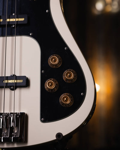 Baum Nidhogg Bass Vintage White - Bajo Eléctrico