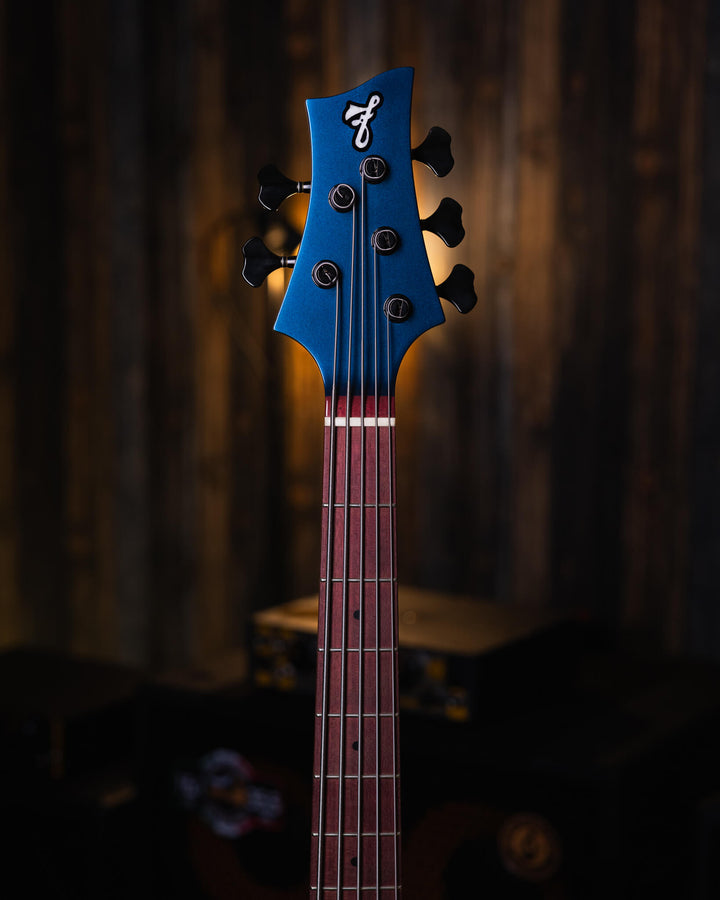 F Bass BN5 Iridescent Mermaid 2022 - Bajo Eléctrico | The BN series is the product of 40+ years of F Bass evolution. While it has roots stemming from the original Jazz Bass, it has slowly morphed into our signature sound, feel, and look. The BN series’ vo